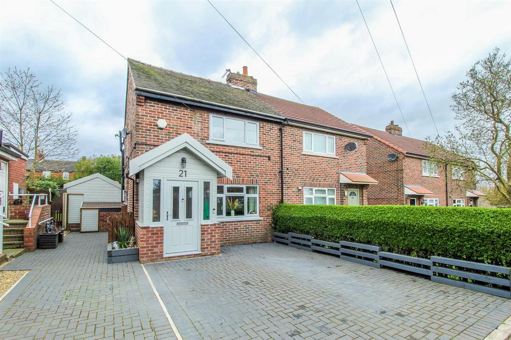 Park Avenue, Wakefield WF1 2 bed semidetached house for sale £200,000