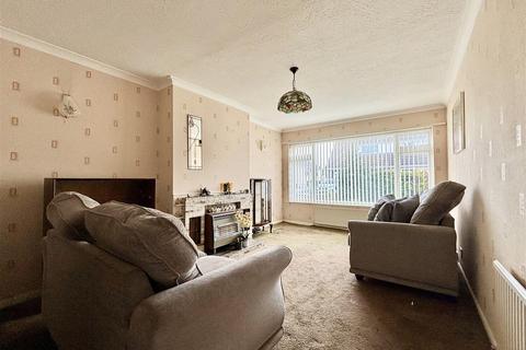 3 bedroom semi-detached bungalow for sale, Whitecliffe Rise, Swillington, Leeds