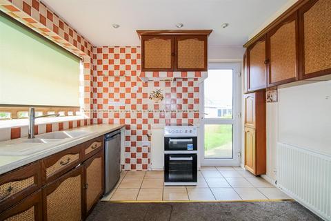 2 bedroom bungalow for sale, The Crescent, Wakefield WF4
