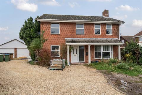 4 bedroom detached house for sale, Botley Road, Southampton SO31