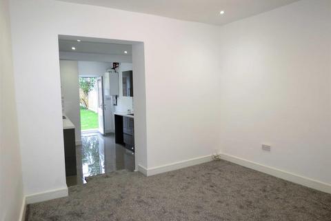 3 bedroom end of terrace house for sale, North Street, Castlefields, Shrewsbury