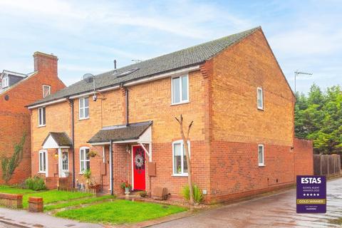 3 bedroom end of terrace house to rent, Summerleys, Edlesborough