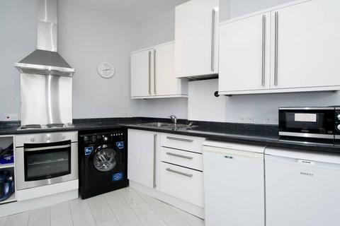 1 bedroom flat to rent, Longridge Road, Earls Court SW5