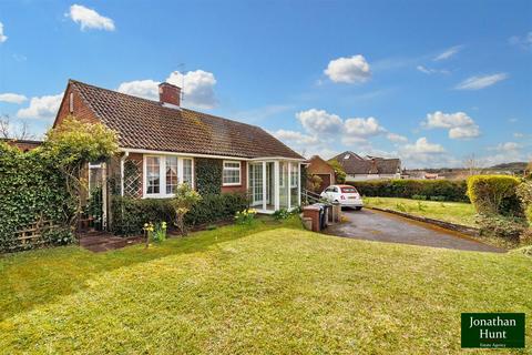 2 bedroom detached bungalow for sale, Hare Street Road, Buntingford SG9