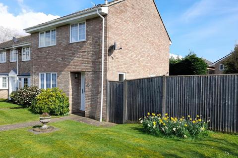 4 bedroom end of terrace house for sale, Trundle View Close, Barnham