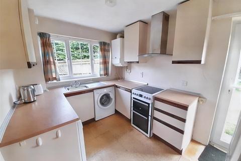 4 bedroom end of terrace house for sale, Trundle View Close, Barnham