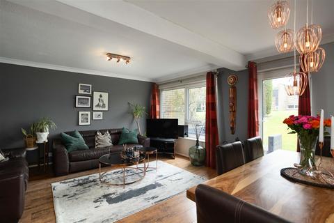 3 bedroom townhouse for sale, Park Villas, Leeds LS8