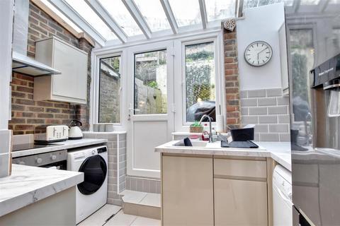 2 bedroom terraced house for sale, Fishmarket Road, Rye