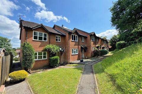 16 Town End Close, Godalming, GU7 1DG