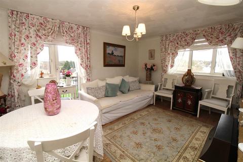 1 bedroom flat for sale, Marshe Close, Potters Bar EN6