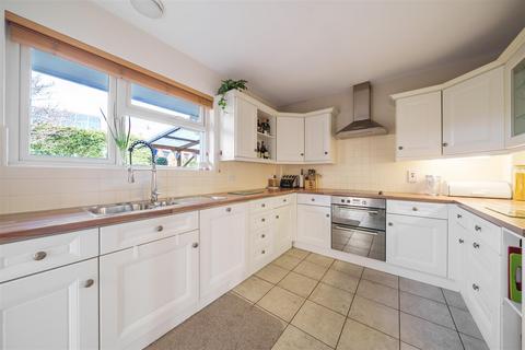 4 bedroom detached house for sale, Greenaway Lane, Southampton SO31