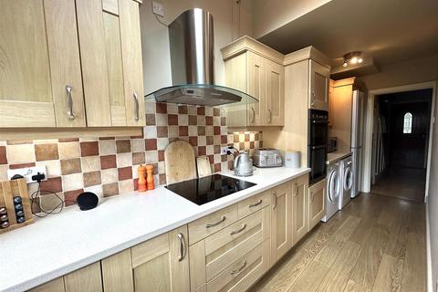 3 Albert Drive, Halesowen, B63 4SR