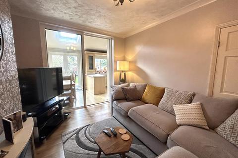 3 Albert Drive, Halesowen, B63 4SR