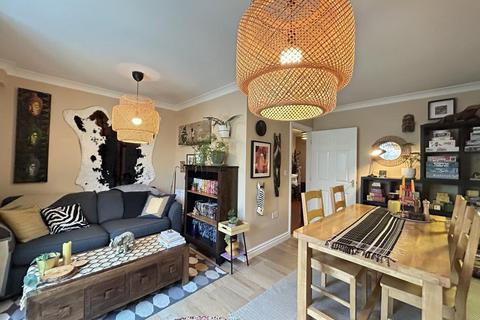 98 Brooke Grove, Ely, CB6 3WU