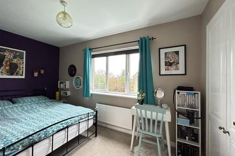 98 Brooke Grove, Ely, CB6 3WU
