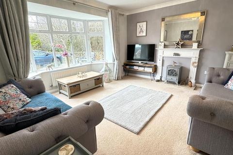 60 Larcombe Road, St Austell, PL25 3EZ