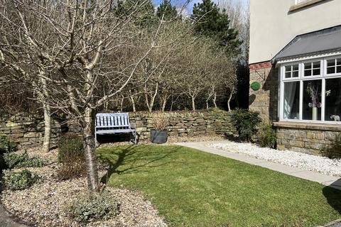60 Larcombe Road, St Austell, PL25 3EZ