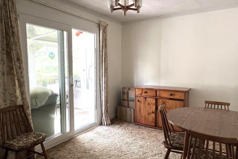 11 Park Way, St Austell, PL25 4HR