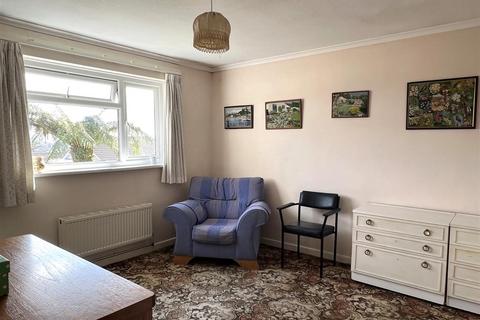 11 Park Way, St Austell, PL25 4HR