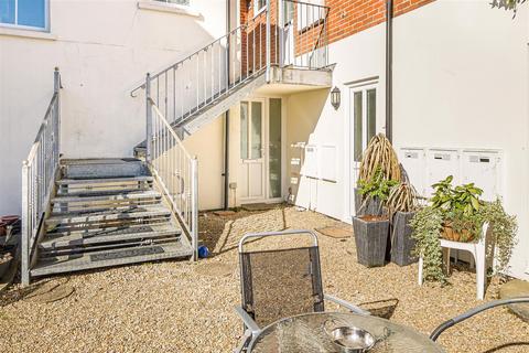 2 bedroom apartment for sale, Newtown Road, Southampton SO31