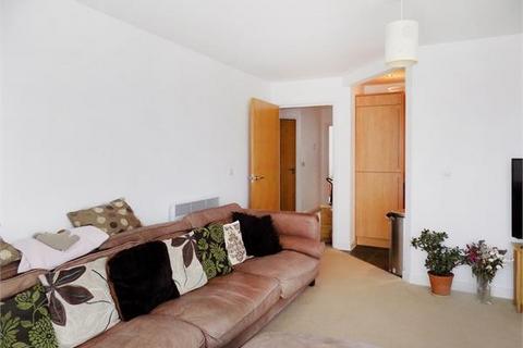 2 bedroom flat to rent, Kingfisher Meadow, Maidstone