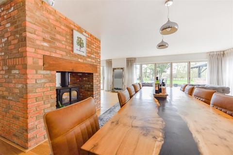 5 bedroom detached house for sale, Middle Street, Nether Heyford, Northampton