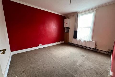1 bedroom flat for sale, Glenny Road, Barking