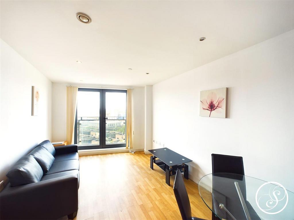 Echo Central, Cross Green Lane, Leeds 2 bed apartment to rent £995