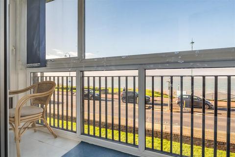 2 bedroom apartment for sale, 25 Marine Parade West, Lee-On-The-Solent PO13