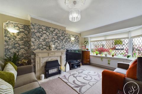 3 bedroom semi-detached bungalow for sale, Templegate Drive, Leeds