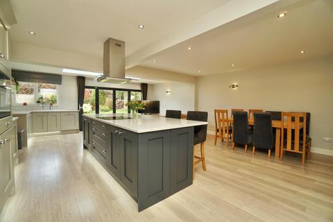 4 bedroom detached house for sale, Sandringham Close, Haxby, York