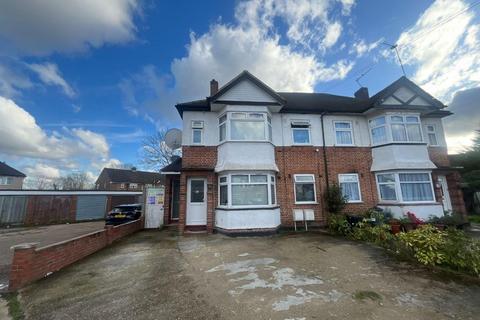 36 Barnard Gardens, Hayes, UB4 9ER