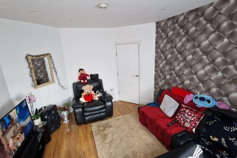 36 Barnard Gardens, Hayes, UB4 9ER