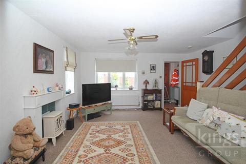 25 Conifer Close, Waltham Cross, EN7 6EY