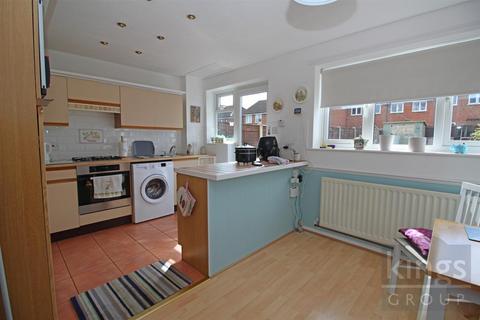 25 Conifer Close, Waltham Cross, EN7 6EY