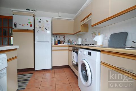 25 Conifer Close, Waltham Cross, EN7 6EY