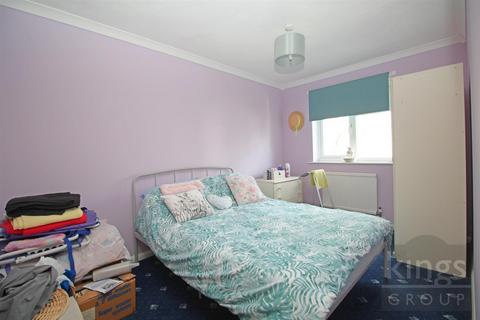 25 Conifer Close, Waltham Cross, EN7 6EY