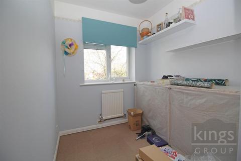 25 Conifer Close, Waltham Cross, EN7 6EY