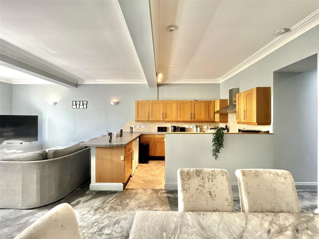 Lounge/Diner/Kitchen