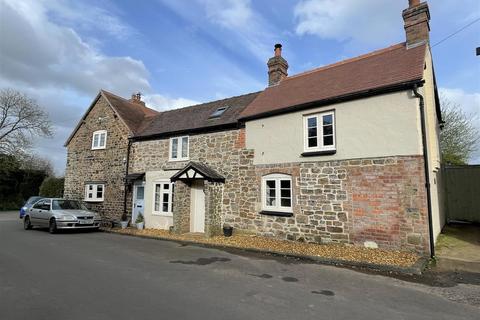 3 bedroom cottage for sale, South Road, Ditton Priors, Bridgnorth