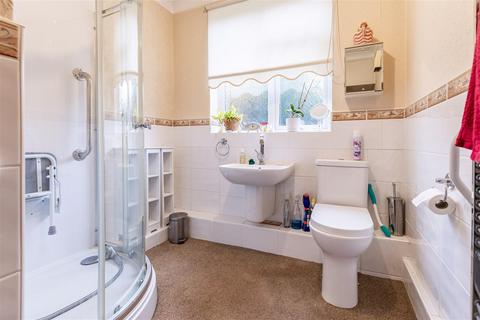 2, St Helens Court Hemnall Street, Epping, CM16 4LL