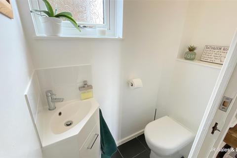 112 Cavell Road, Cheshunt, Waltham Cross, EN7 6JL