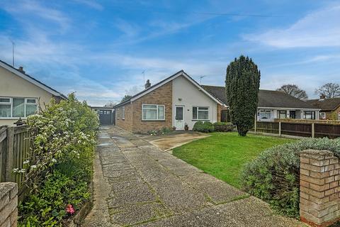 3 bedroom bungalow for sale, Orchard Road, Alresford, Colchester, CO7