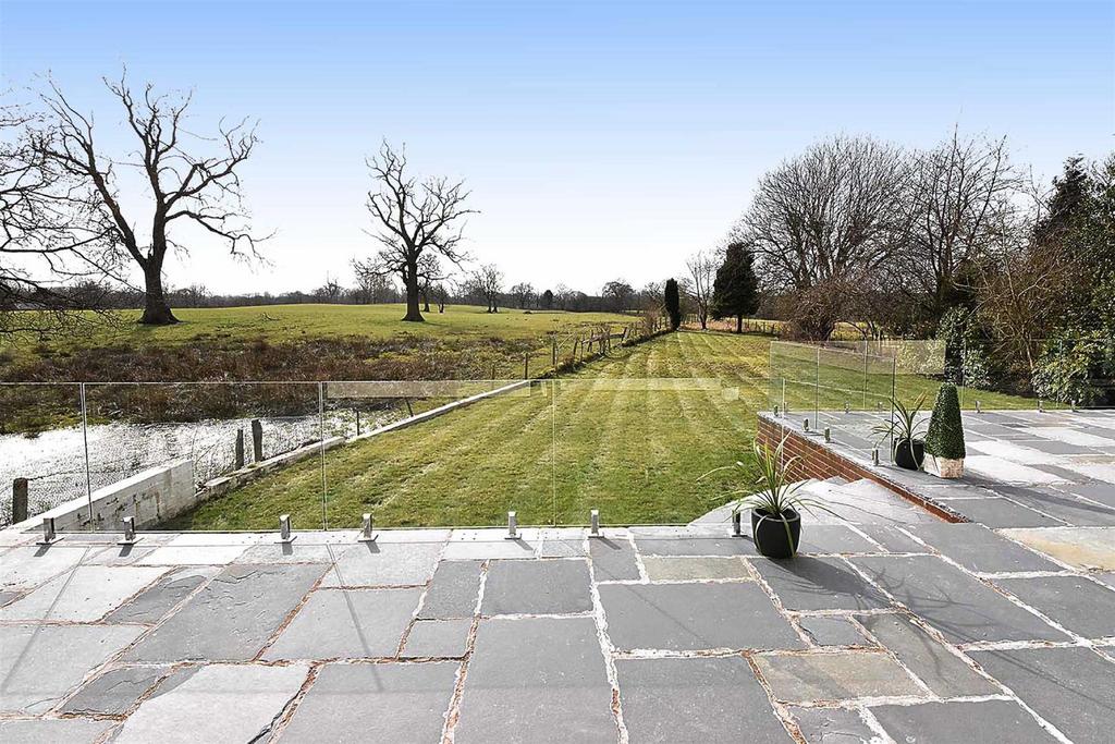 Heybridge Lane, Prestbury 5 bed detached house £999,000