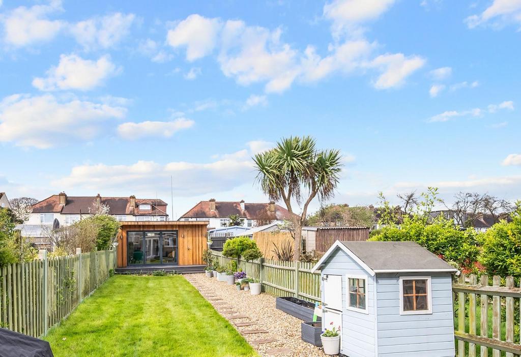 Rear garden cropped .jpg