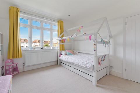 162 Bridgewood Road, Worcester Park, KT4 8XT