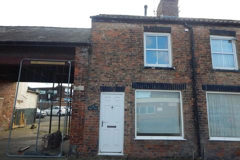 2 bedroom terraced house to rent, AllhallowgateRiponNorth Yorkshire