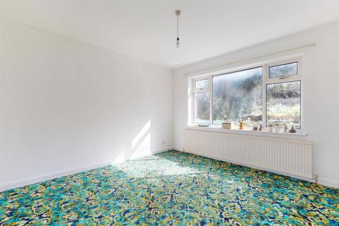 15 Barnfield Road, Sheffield, S10 5TD