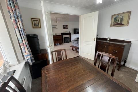 6 bedroom detached house for sale, Redhill Lodge Road, Swadlincote DE11
