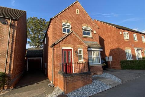 3 bedroom detached house for sale, Skinners Way, Midway DE11